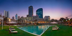 Отель Crowne Plaza Bahrain, an IHG Hotel  Манама
